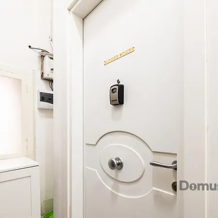 Privatunterkunft Flowerpower By Domusextra